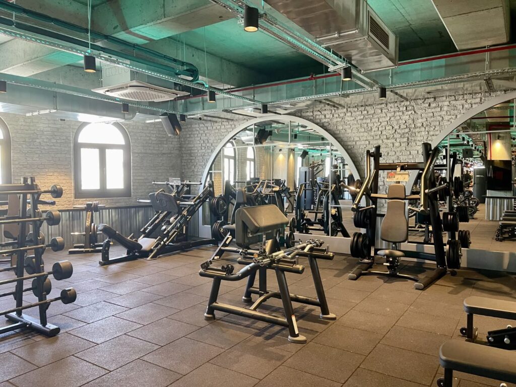 PVC / SPOR SALONU ZEMİN KAPLAMA
